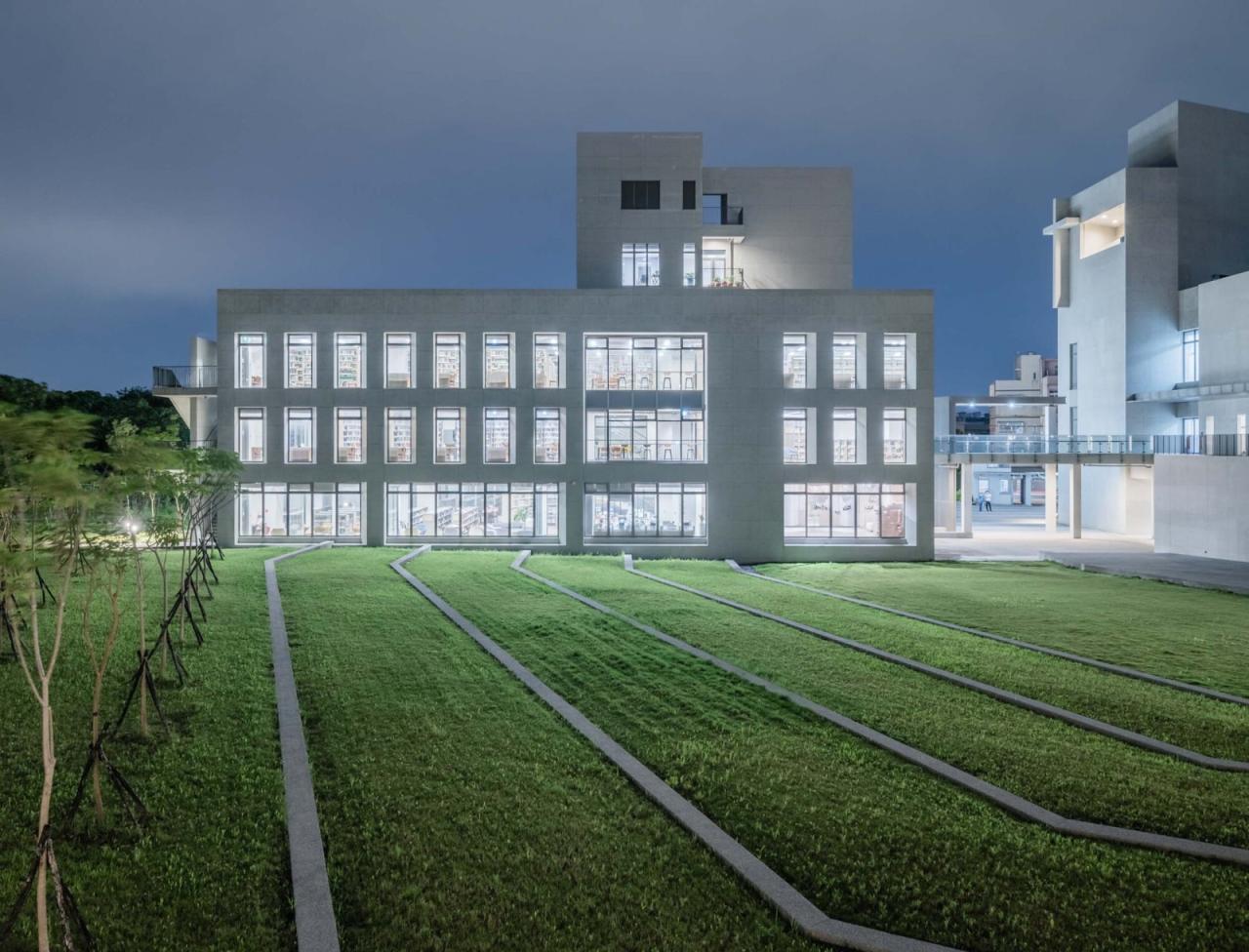 BIM建筑|中华福音神研究学院八德校区教堂 / 潘冀联合建筑师事务所