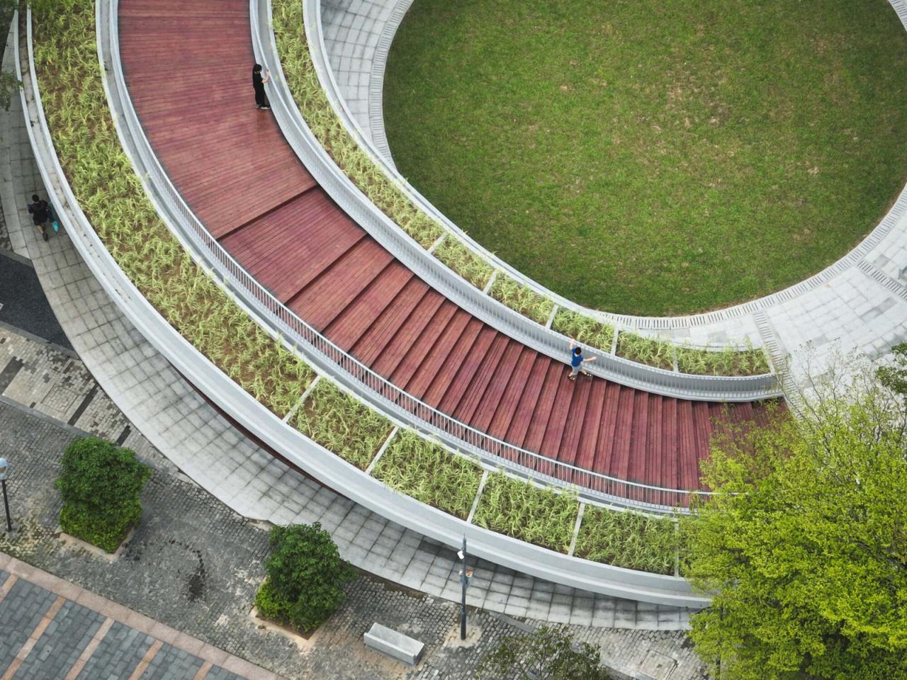 BIM建筑|深圳湾公园海风运动广场公厕设计 / CCDI 21设计工作室