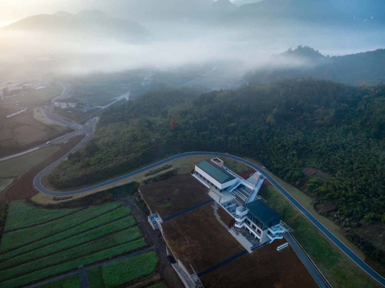 BIM建筑|余村印象青年图书馆 / 上海交通大学设计学院杜春宇团队