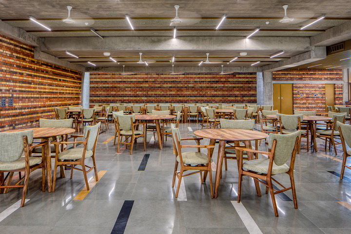 BIM建筑|艾哈迈达巴德大学中心 / Stephane Paumier Architects