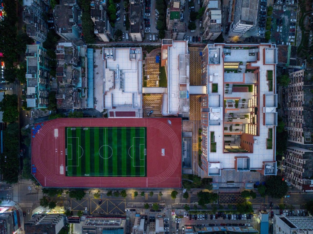 BIM建筑|深圳中学初中部 / 华艺设计