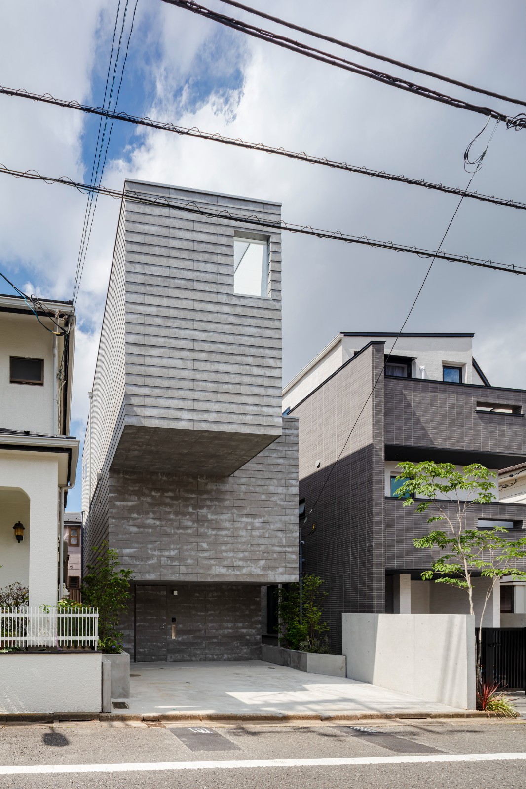 BIM建筑|错层悬挑结构，Shimouma住宅 / I.R.A.