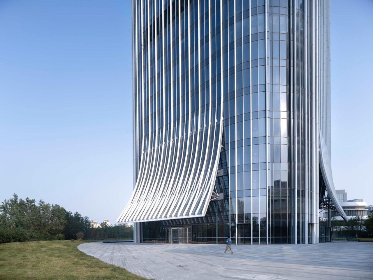 BIM建筑|钱江潮涌：杭州世茂智慧之门超高层城市综合体 / 姜平工作室