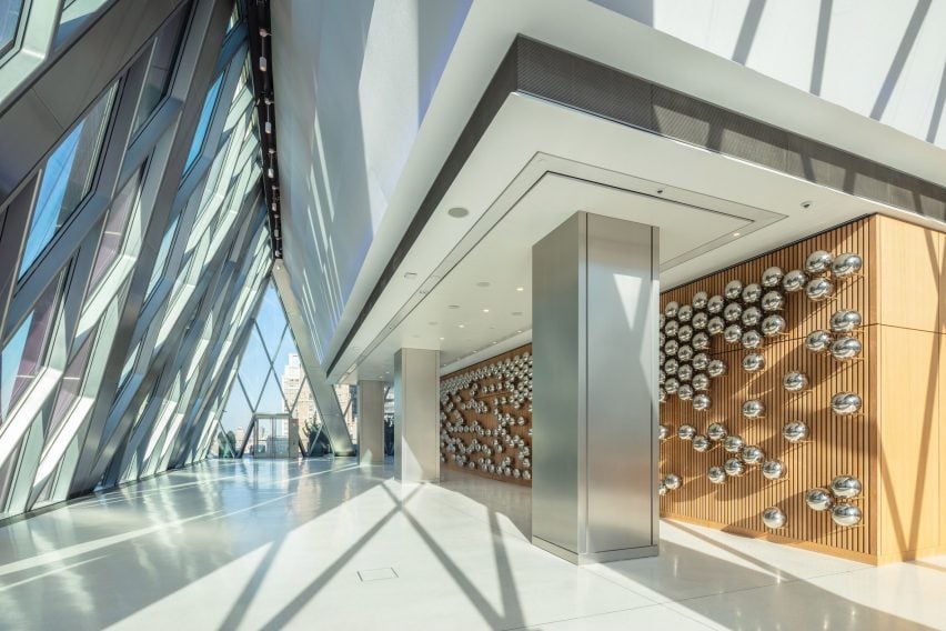 BIM建筑|福斯特完成纽约“公园大道425号”大楼