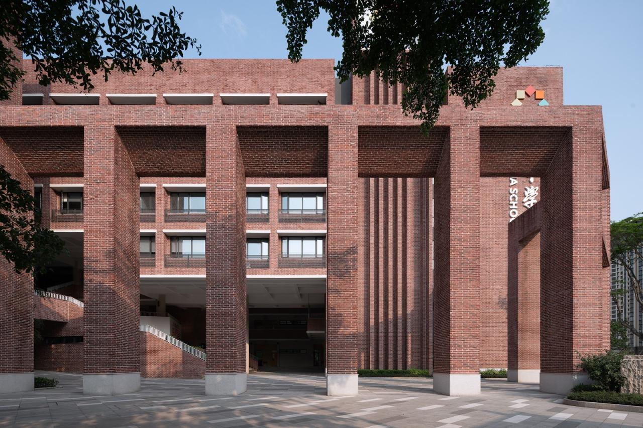 BIM建筑|几何秩序下的红砖魅力：惠州宏华学校 / 柏涛设计