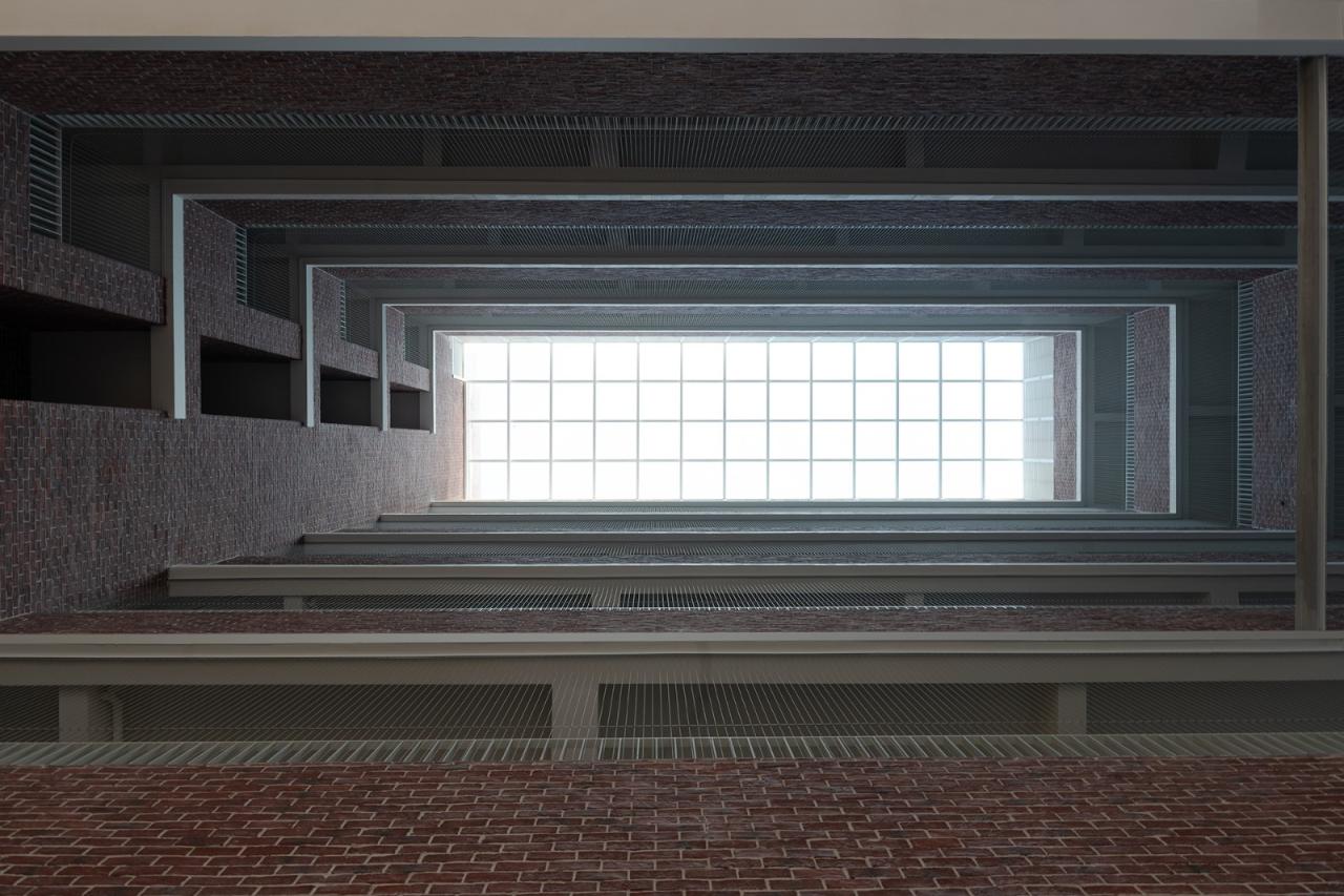 BIM建筑|几何秩序下的红砖魅力：惠州宏华学校 / 柏涛设计