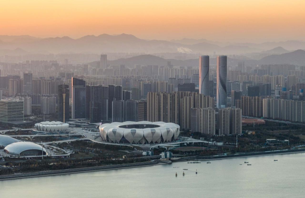 BIM建筑|钱江潮涌：杭州世茂智慧之门超高层城市综合体 / 姜平工作室