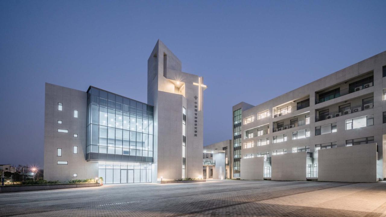 BIM建筑|中华福音神研究学院八德校区教堂 / 潘冀联合建筑师事务所