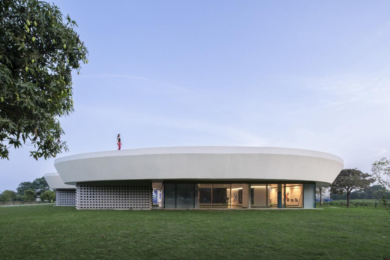 BIM建筑|涟漪：南海区淡水鱼产业技术示范推广中心 / Wutopia Lab