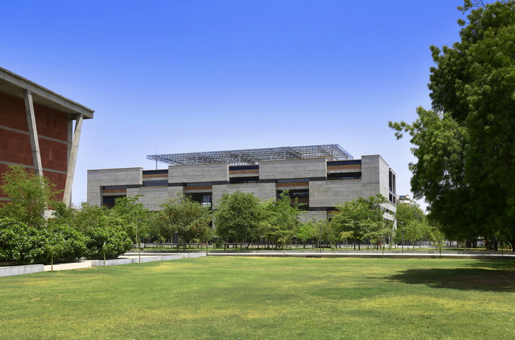 BIM建筑|艾哈迈达巴德大学中心 / Stephane Paumier Architects