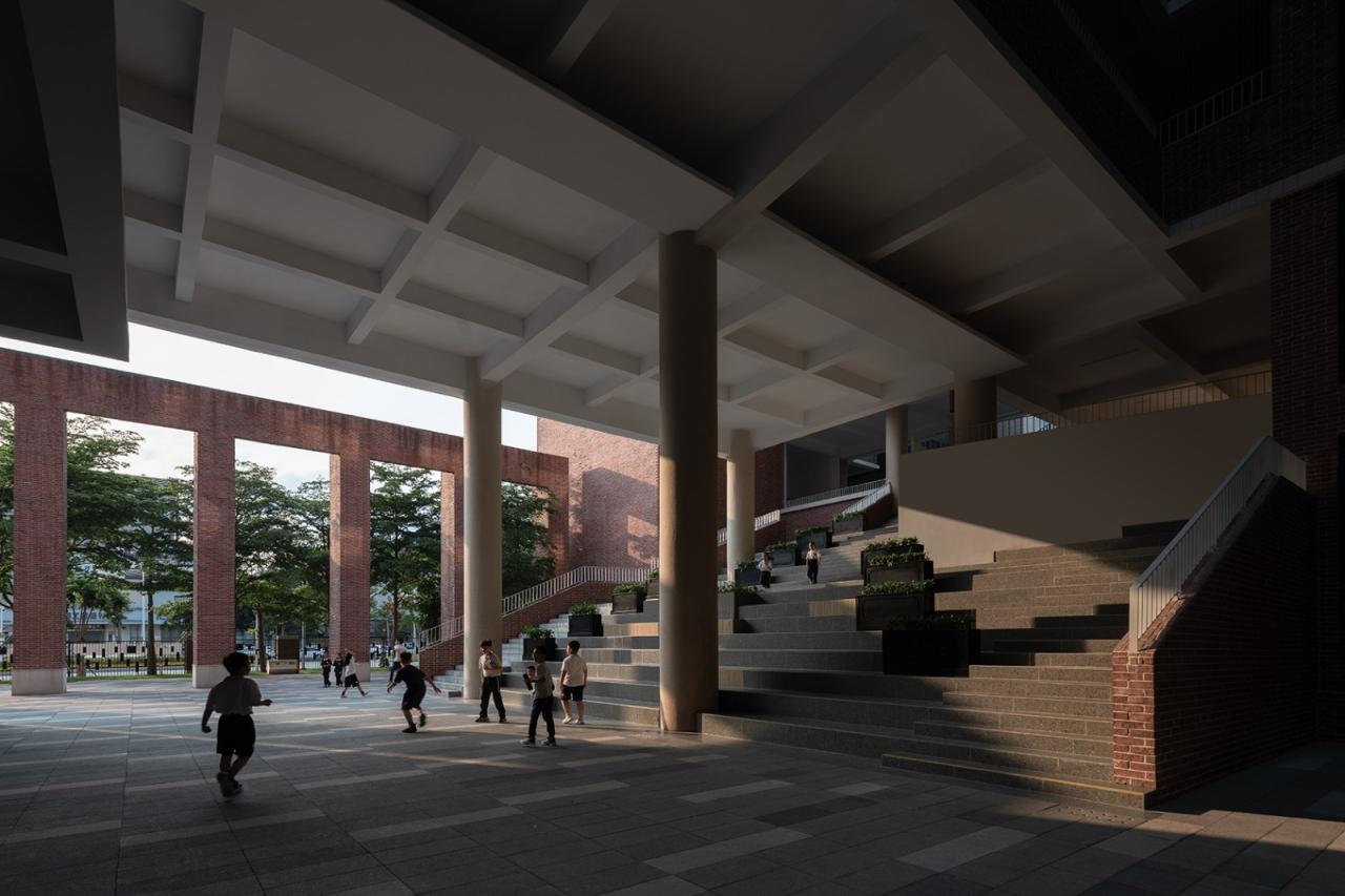 BIM建筑|几何秩序下的红砖魅力：惠州宏华学校 / 柏涛设计