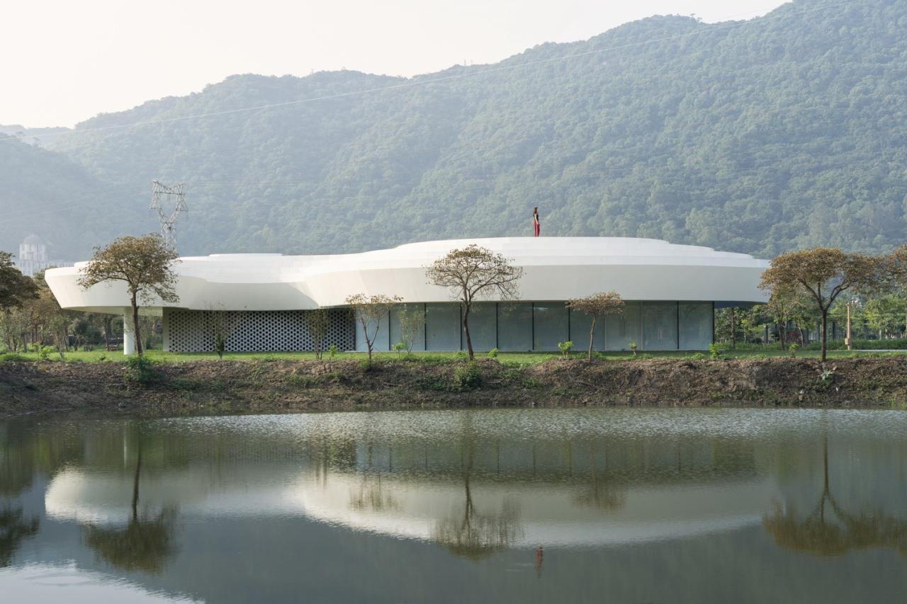 BIM建筑|涟漪：南海区淡水鱼产业技术示范推广中心 / Wutopia Lab