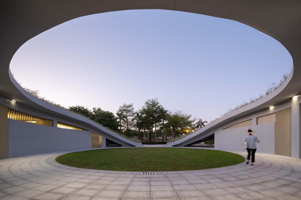 BIM建筑|深圳湾公园海风运动广场公厕设计 / CCDI 21设计工作室