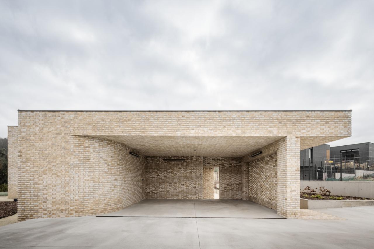 BIM建筑|独立住宅：砖房 ZáhorskéSady / ARCHITEKTI mikulaj & mikulajova