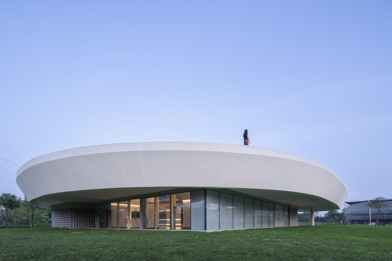 BIM建筑|涟漪：南海区淡水鱼产业技术示范推广中心 / Wutopia Lab