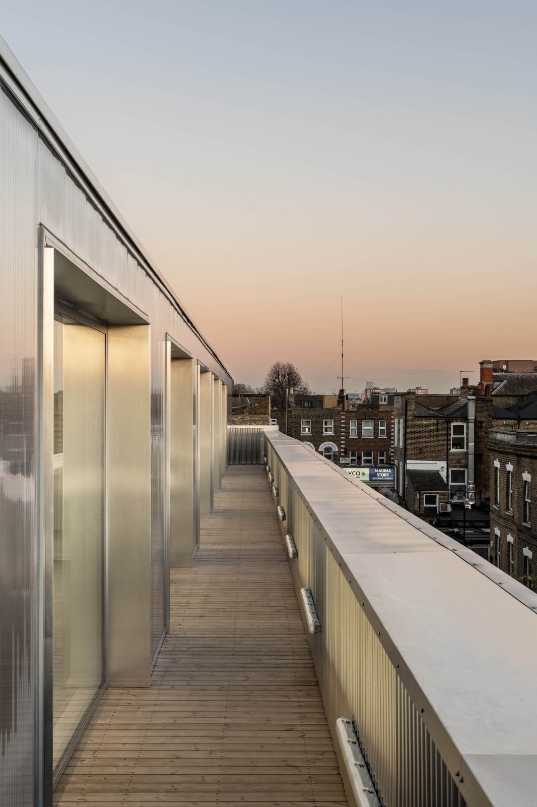 BIM建筑|商业社区，Bradbury 工厂 / [Y/N] Studio