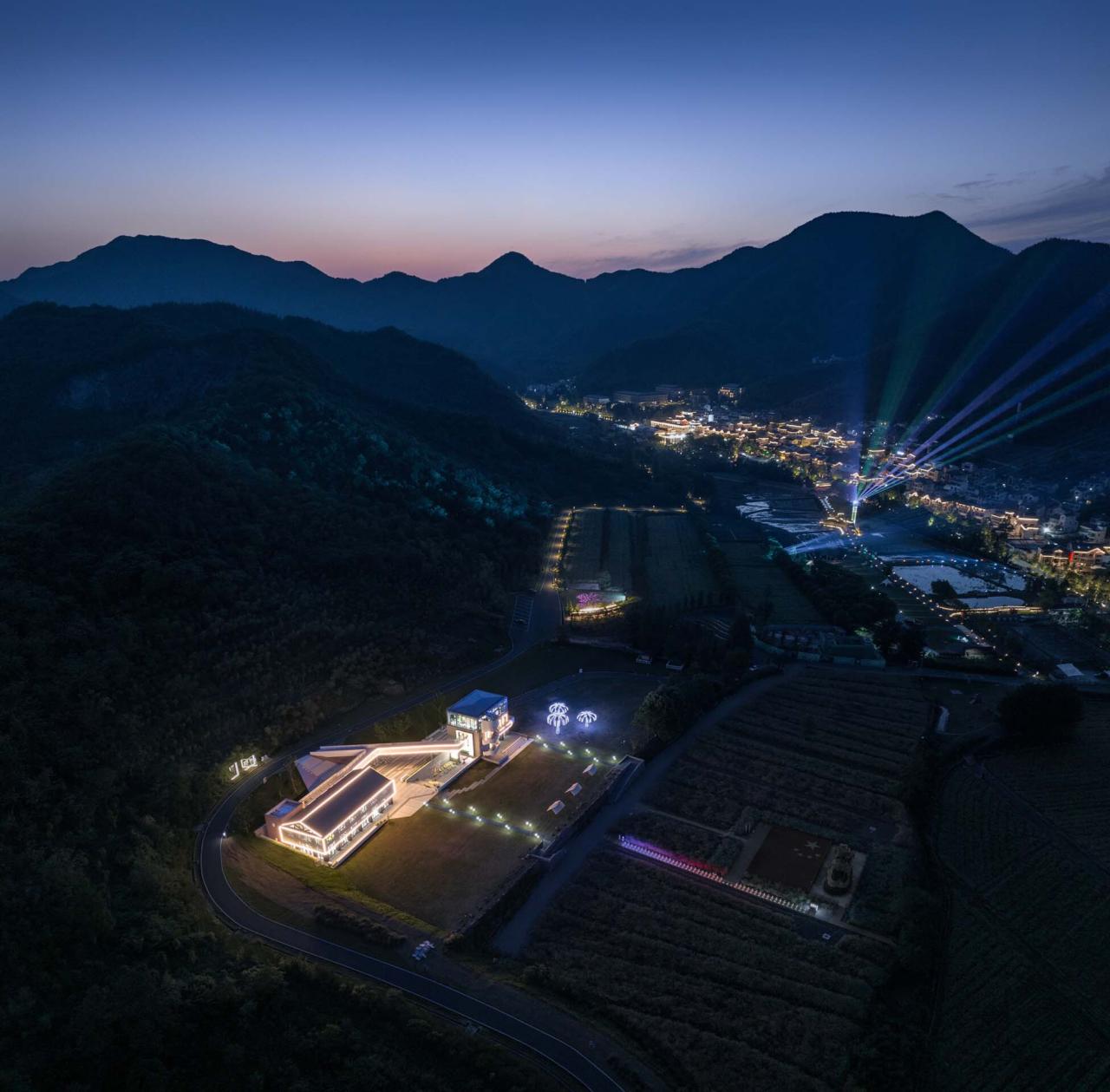 BIM建筑|余村印象青年图书馆 / 上海交通大学设计学院杜春宇团队