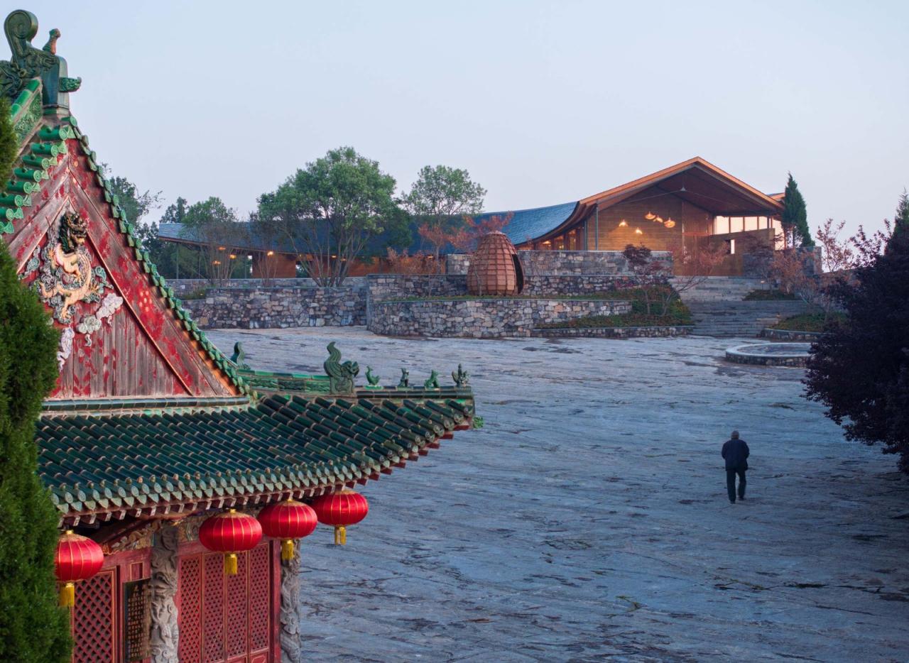 BIM建筑|咕咕来仪，大伾山悬崖驿站 / 繁星建筑工作室