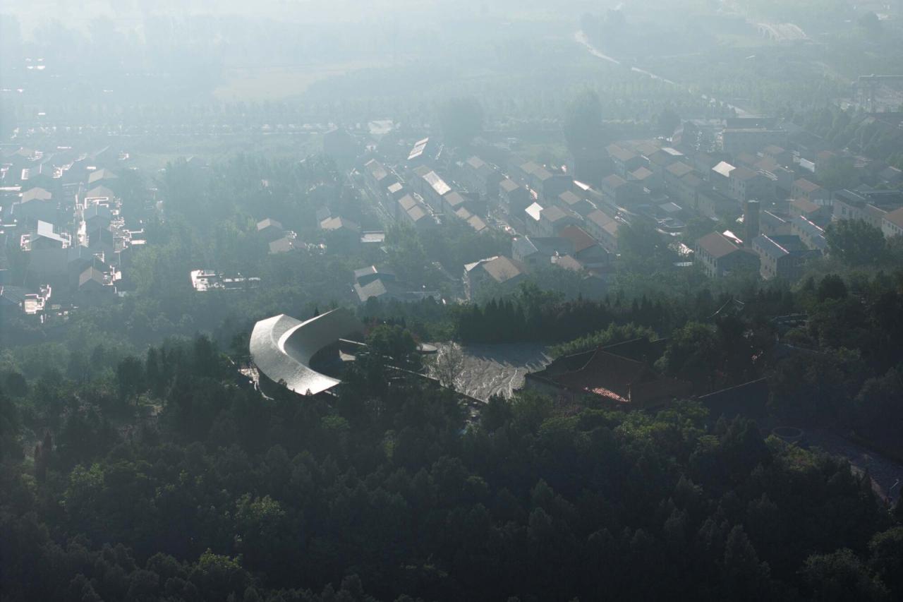 BIM建筑|咕咕来仪，大伾山悬崖驿站 / 繁星建筑工作室