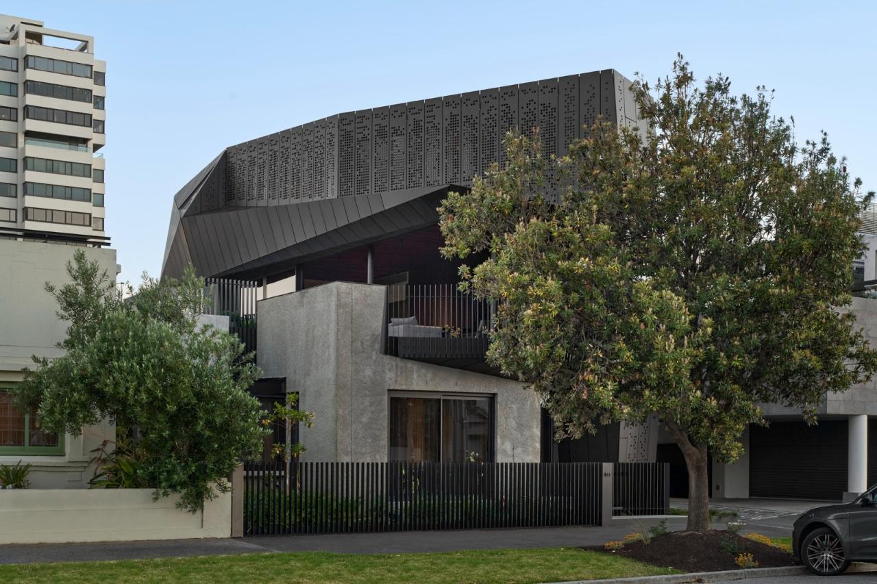 BIM建筑|戏剧化结构，哈洛德住宅 / Coy Yiontis Architects