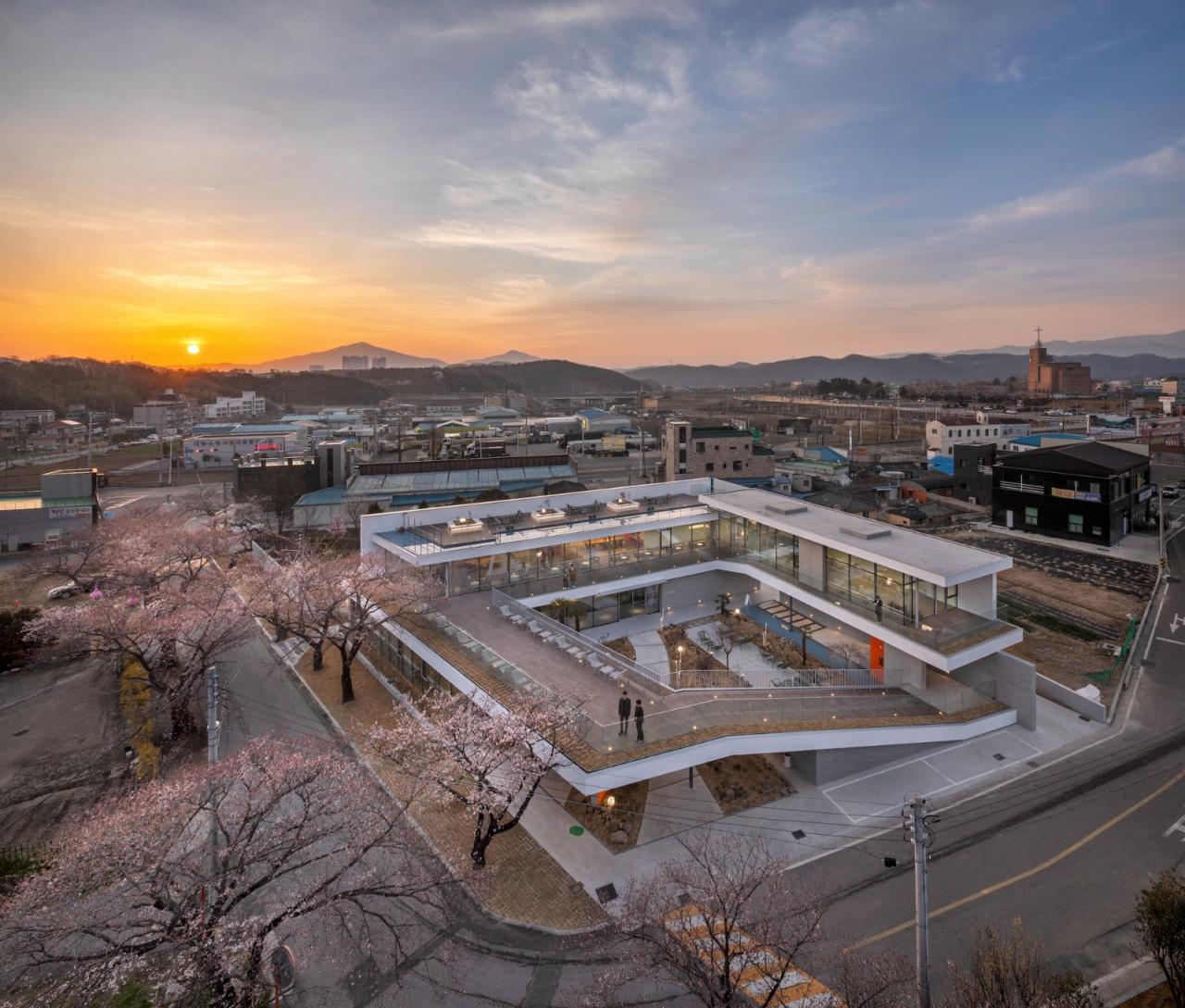 BIM建筑|Inalit 咖啡馆 / PLS Architects + Atelier MODS