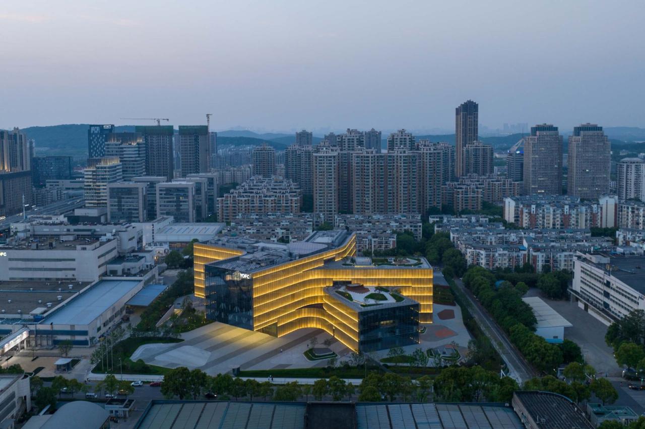 BIM建筑|长飞光纤产业大楼 / Gensler