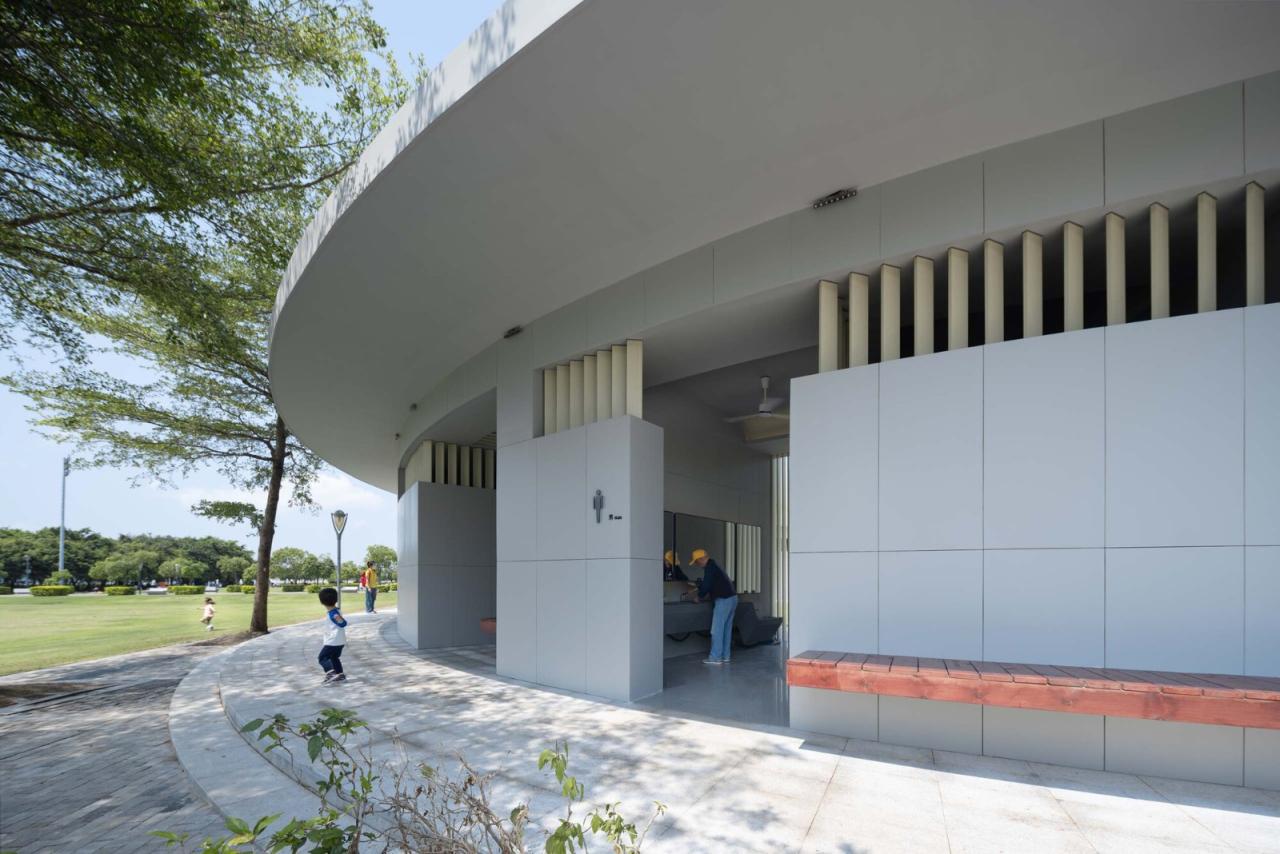 BIM建筑|深圳湾公园海风运动广场公厕设计 / CCDI 21设计工作室