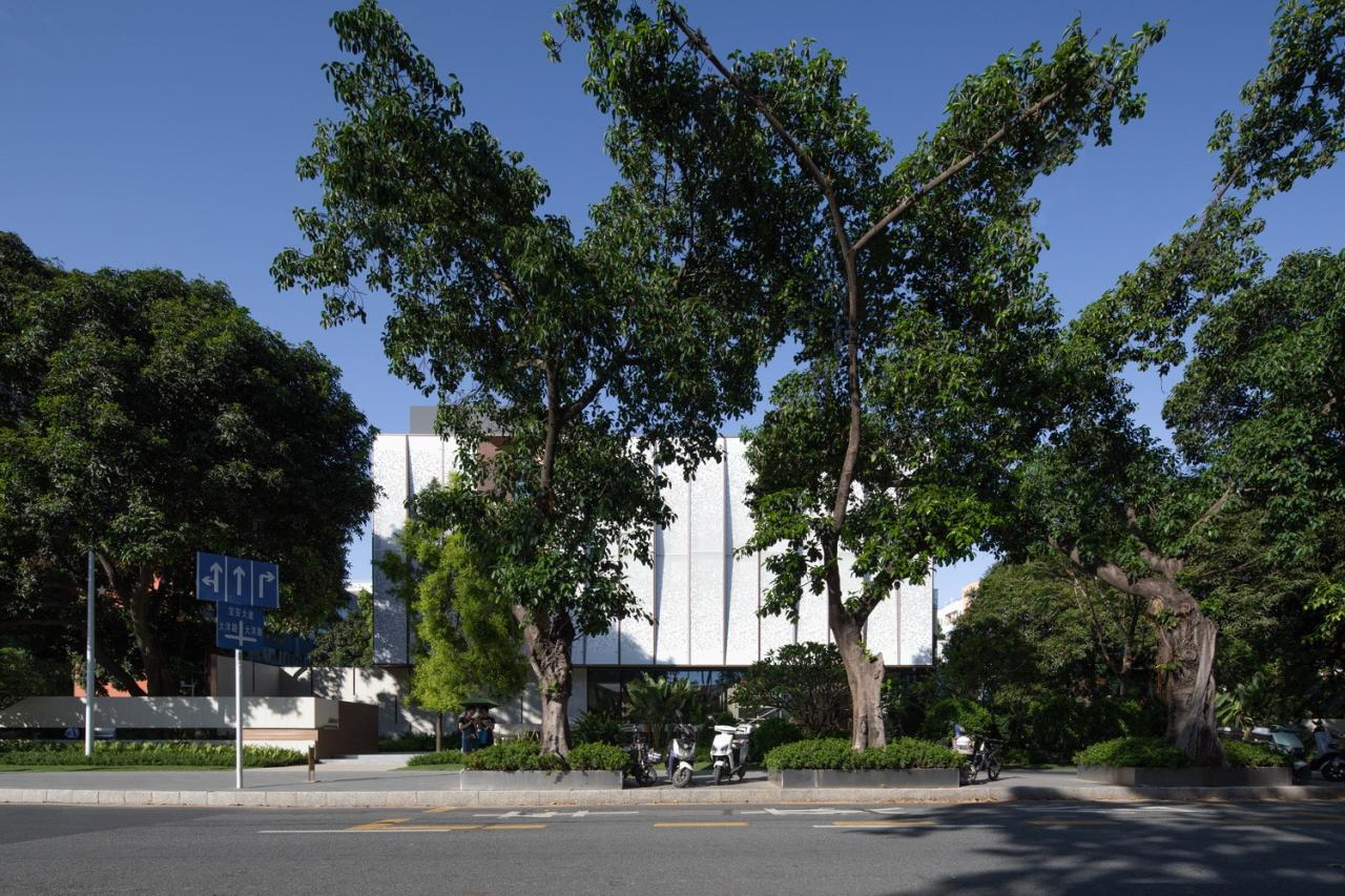 BIM建筑|绿林秘境：深圳中粮悦章凤凰里展示中心 / 柏涛设计