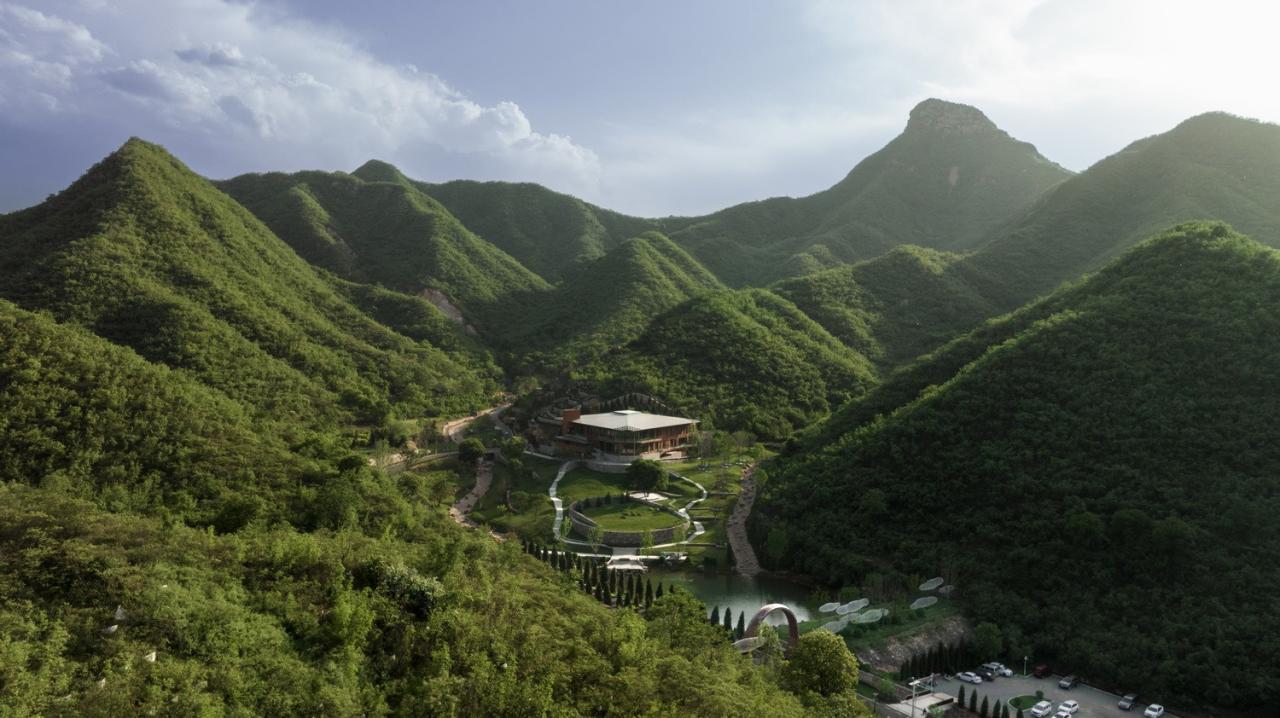 BIM建筑|化作天上的星星, 静美的灵魂栖息地：石家庄安德生命纪念公园·云镜 / 小隐建筑