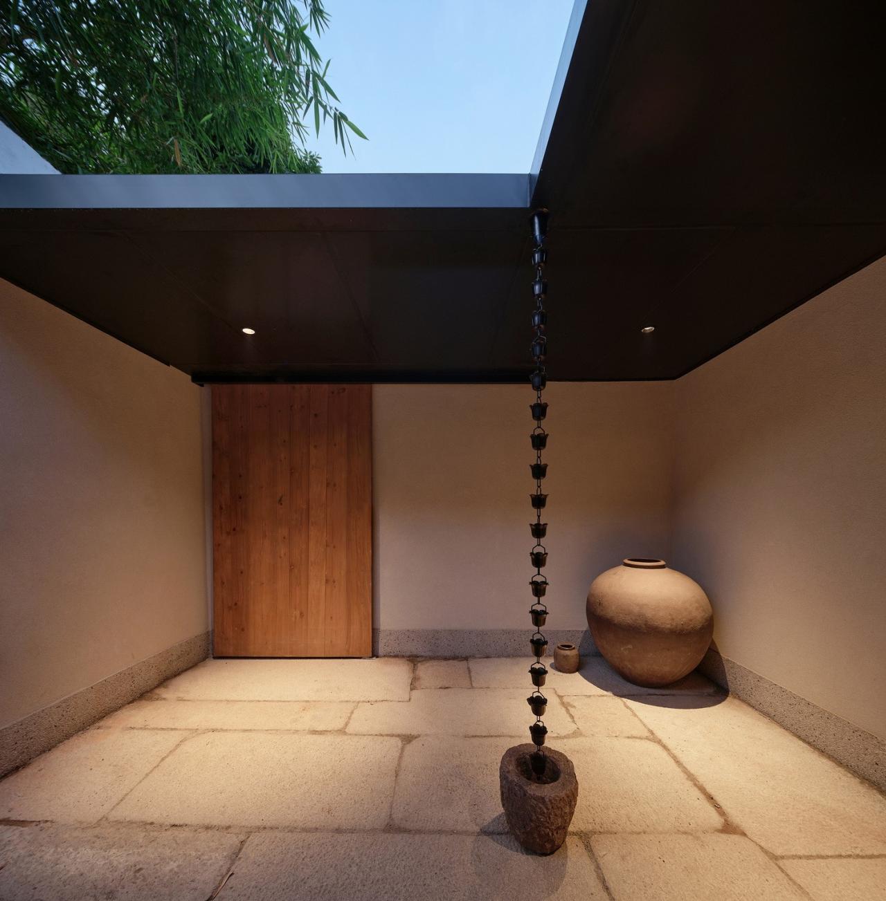 BIM建筑|潮州有熊酒店 / 以靠建筑