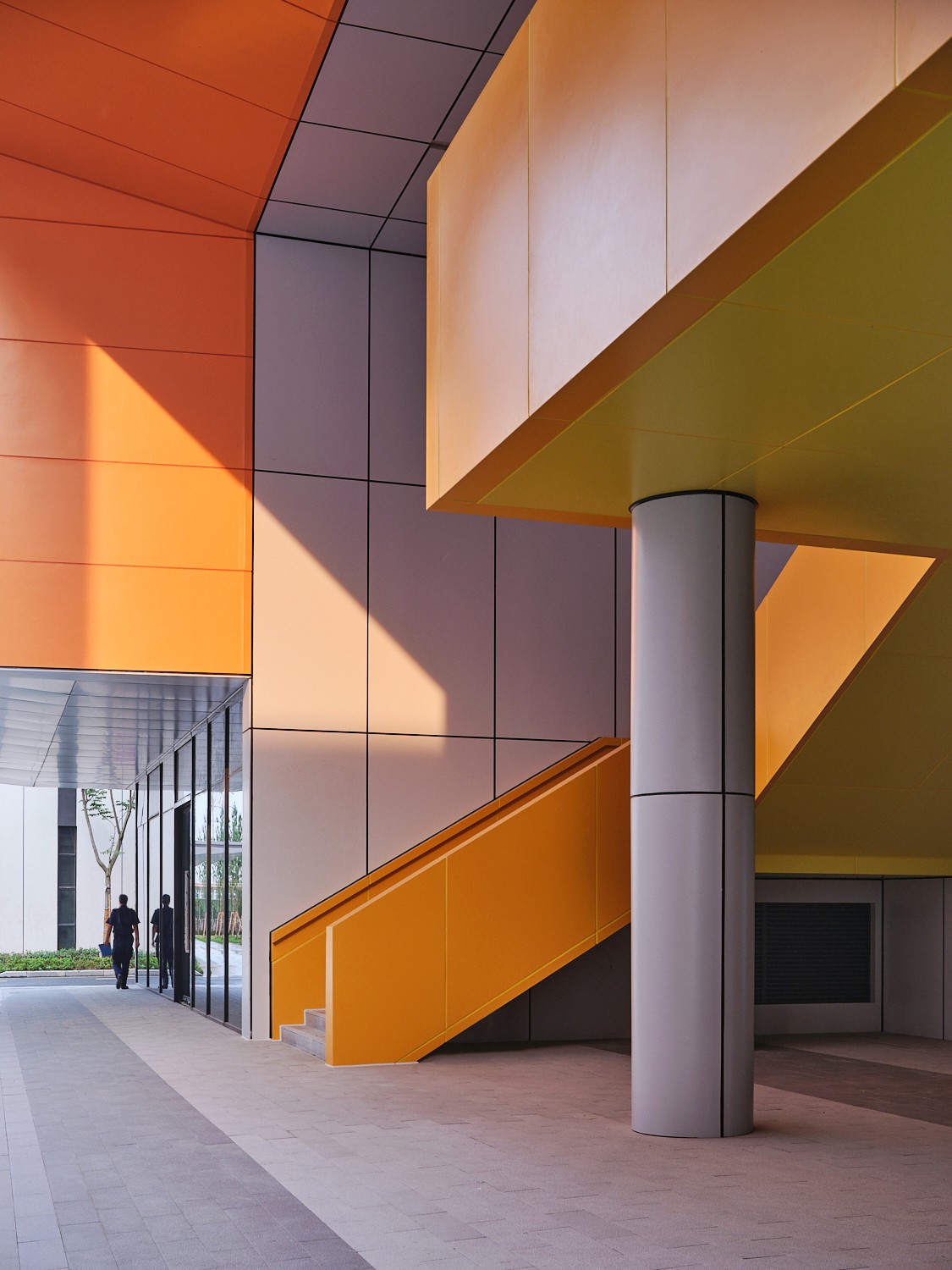 BIM建筑|跳动的色彩×微笑的曲线，园区建筑注入活力与情感：苏州新扬产业园 / FTA