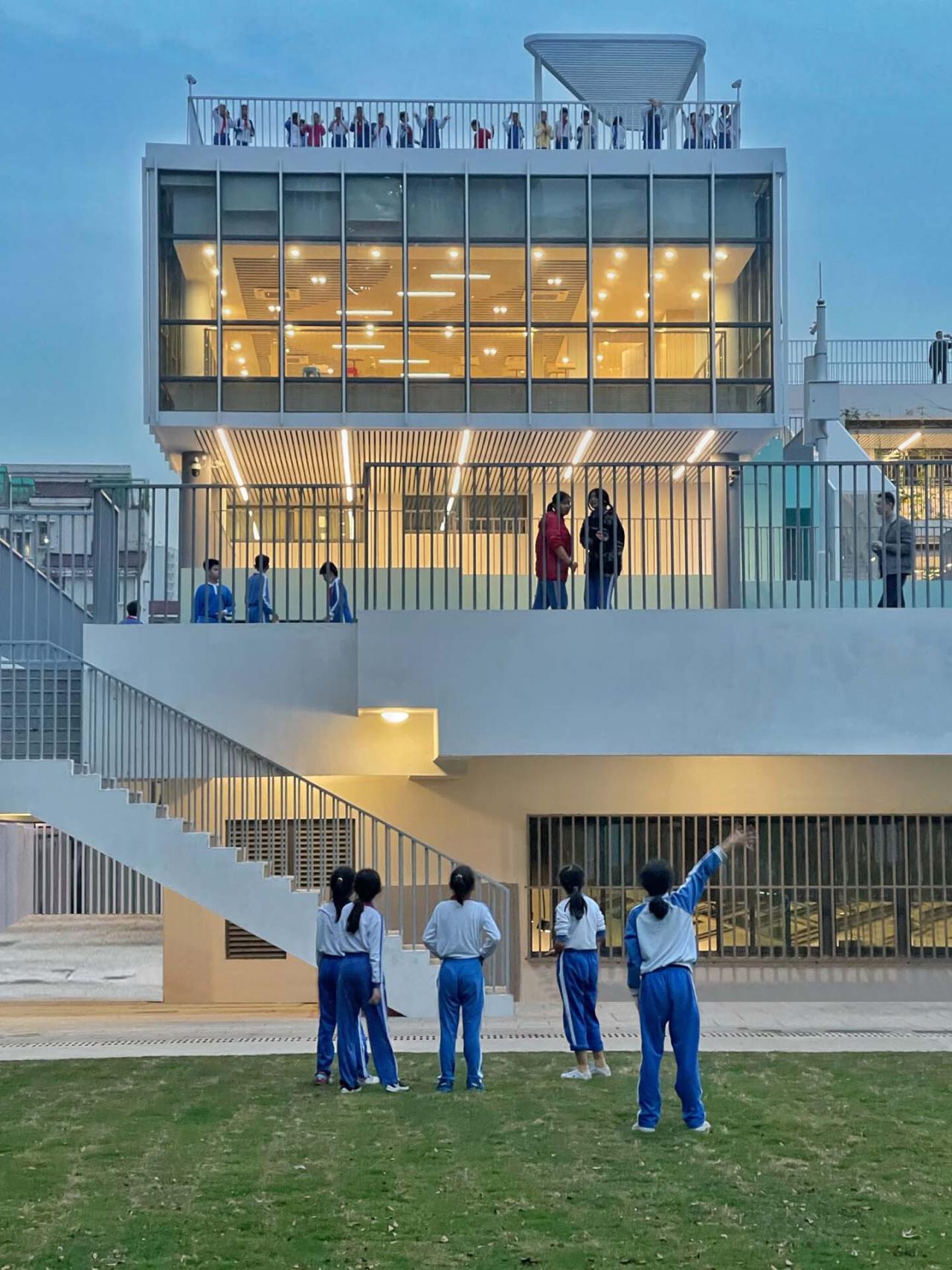 BIM建筑|学习层台—深圳福强小学 / 众建筑