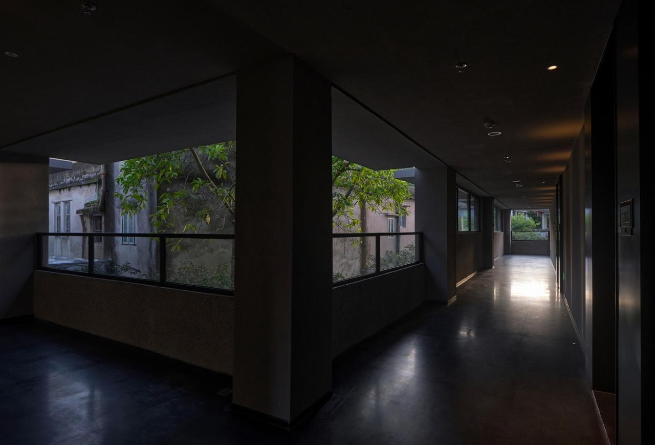 BIM建筑|潮州有熊酒店 / 以靠建筑