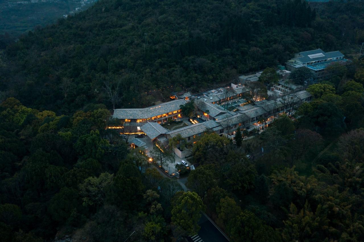 BIM建筑|瀑布下的诗意栖居:尧珈•瀑布村 /上海尧舜建筑设计有限公司