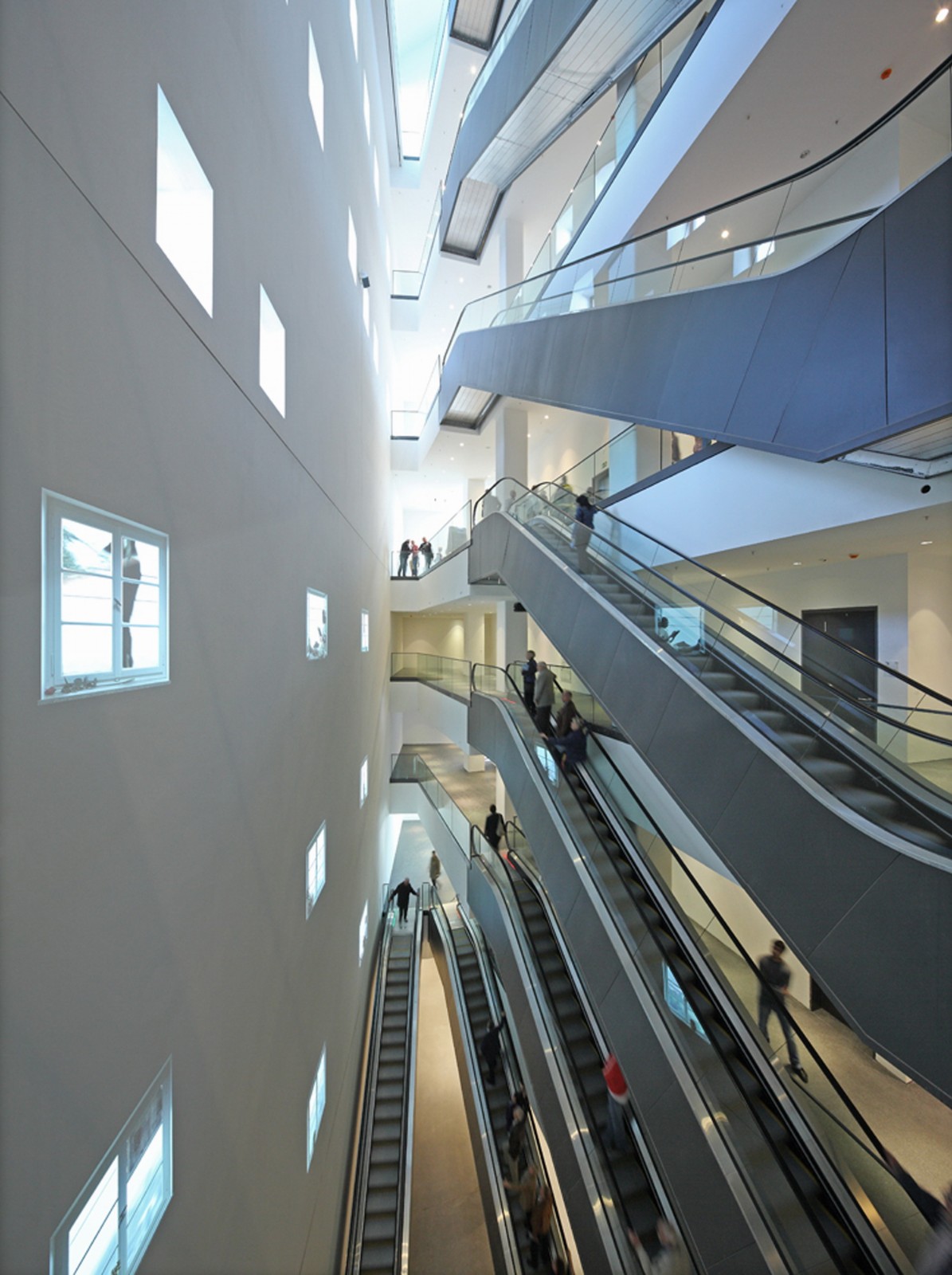 BIM建筑|德国多特蒙德U艺术创意中心及职业教育学园 / Gerber Architekten