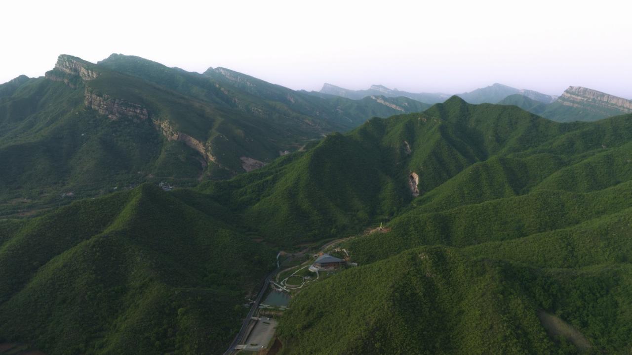 BIM建筑|化作天上的星星, 静美的灵魂栖息地：石家庄安德生命纪念公园·云镜 / 小隐建筑