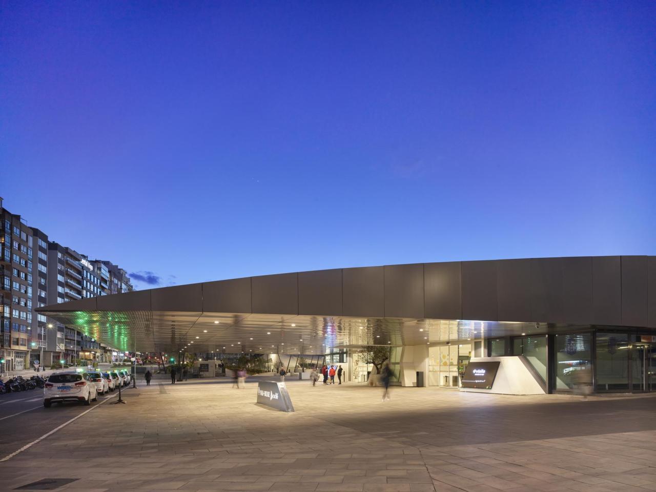 BIM建筑|混合用途的交通综合体 西班牙维亚利亚比戈综合交通枢纽站 / 墨菲西斯建筑事务所