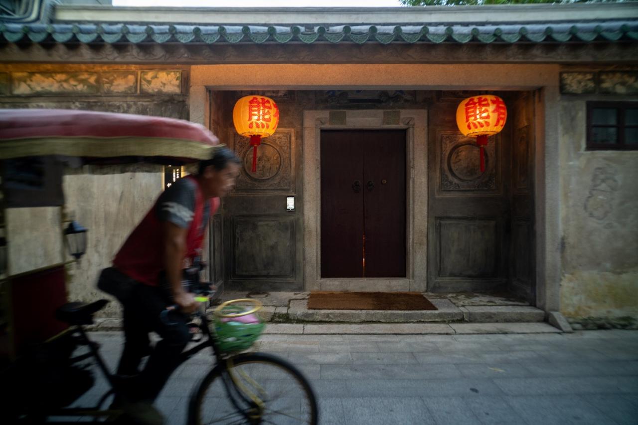 BIM建筑|潮州有熊酒店 / 以靠建筑