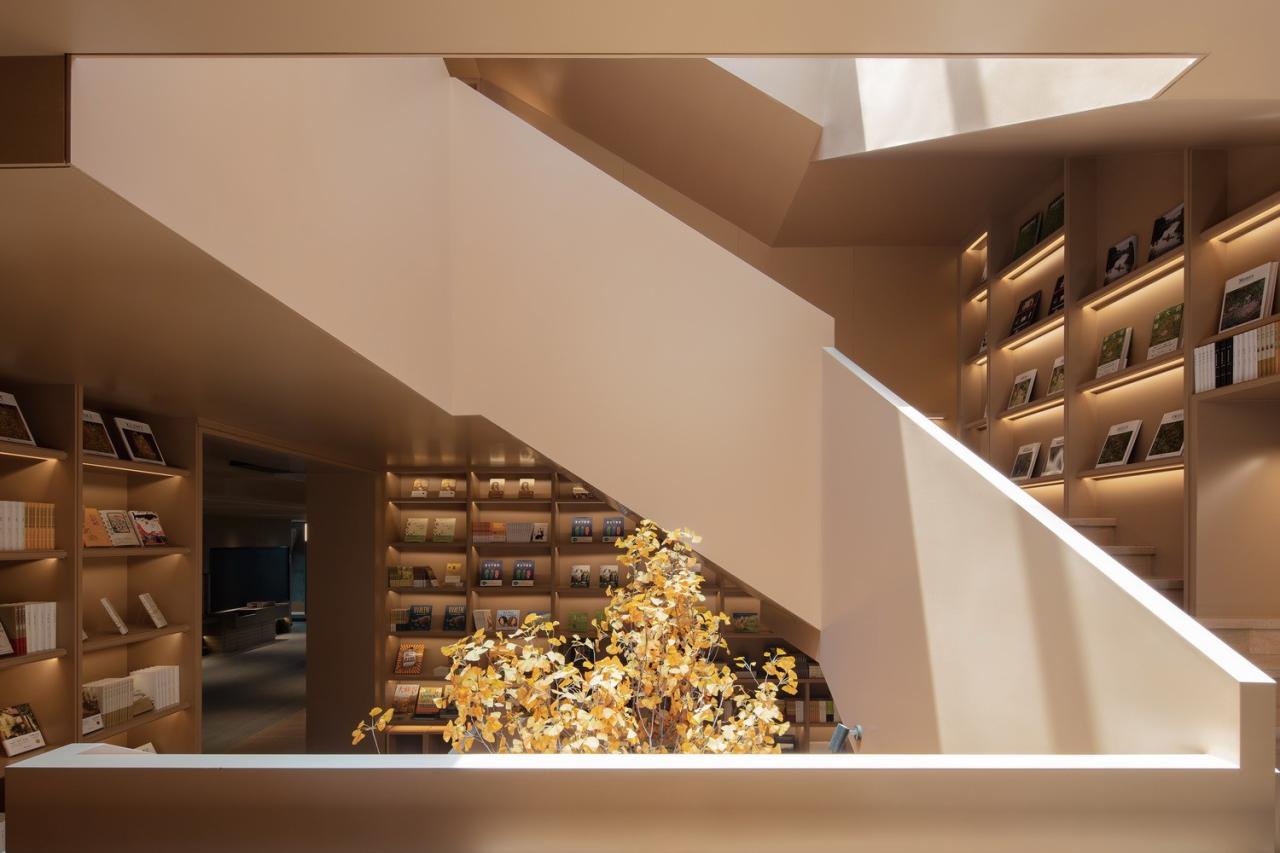 BIM建筑|光的中庭：泊心域社区邻里中心 / 孟凡浩-line+建筑事务所