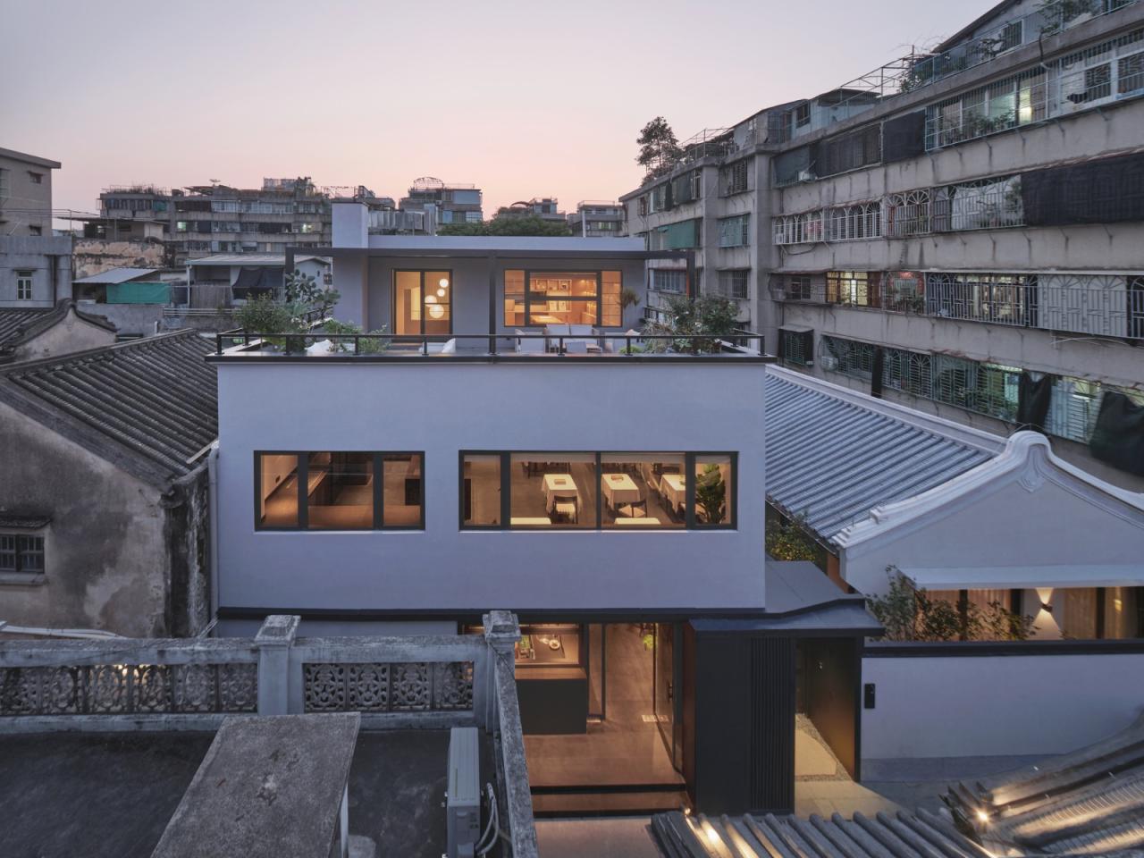 BIM建筑|潮州有熊酒店 / 以靠建筑