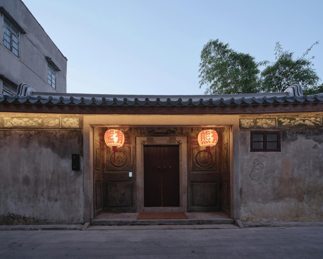 BIM建筑|潮州有熊酒店 / 以靠建筑