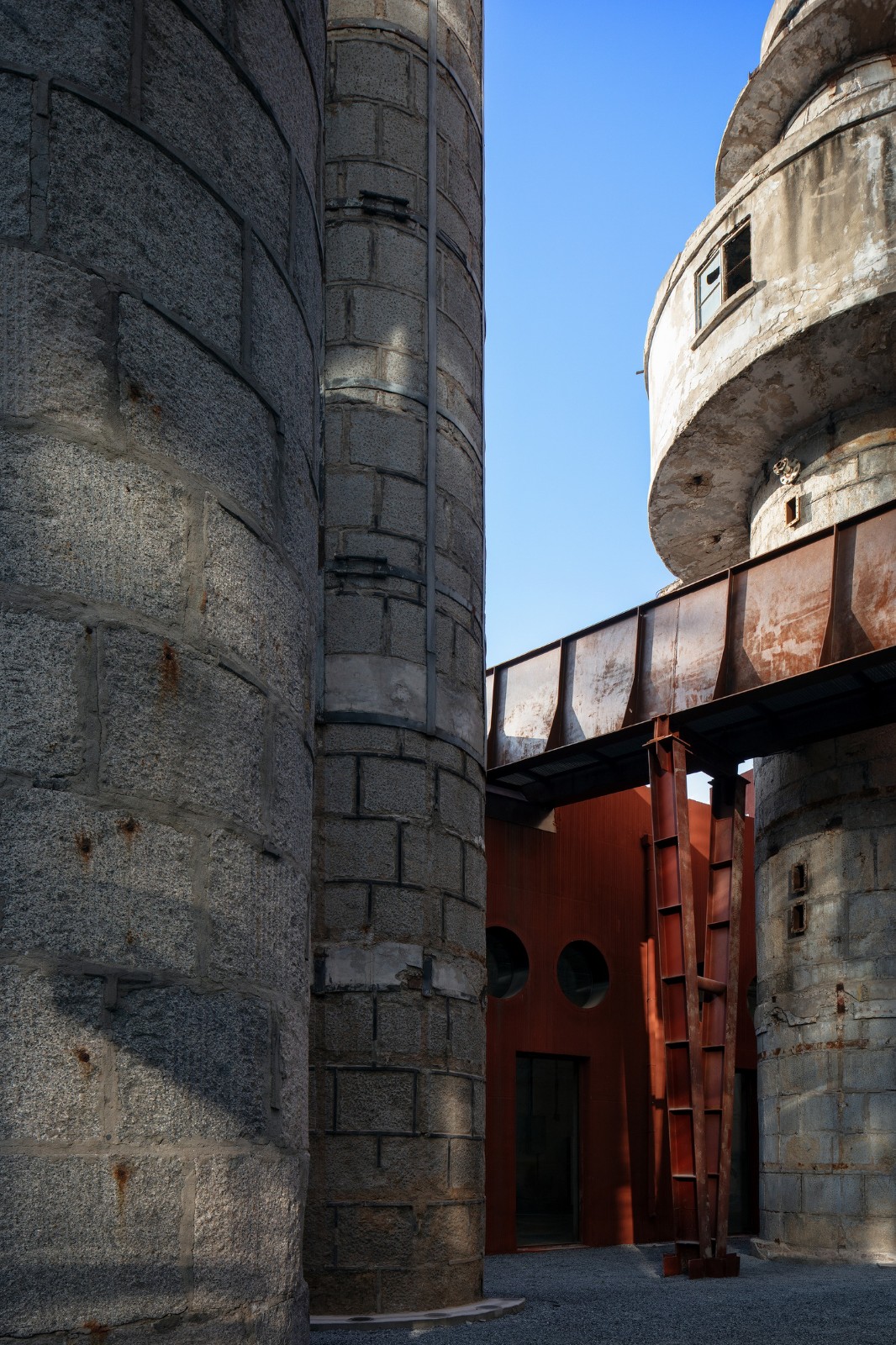 BIM建筑|南小营供热厂改造，越界锦荟园 / 原地建筑