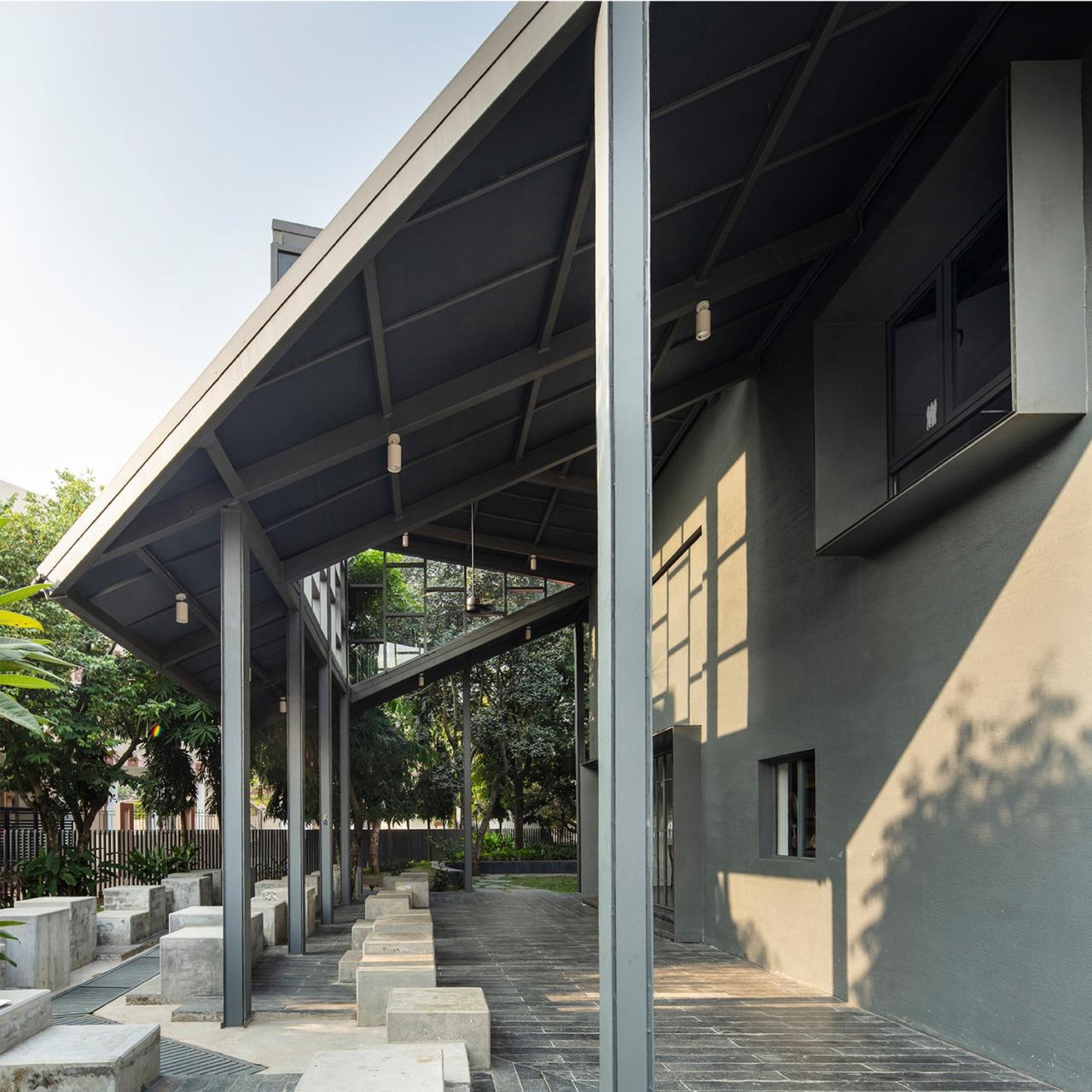 BIM建筑|Arthshila文化中心 – 文化适应及再利用私人基础设施 / Abin Design Studio