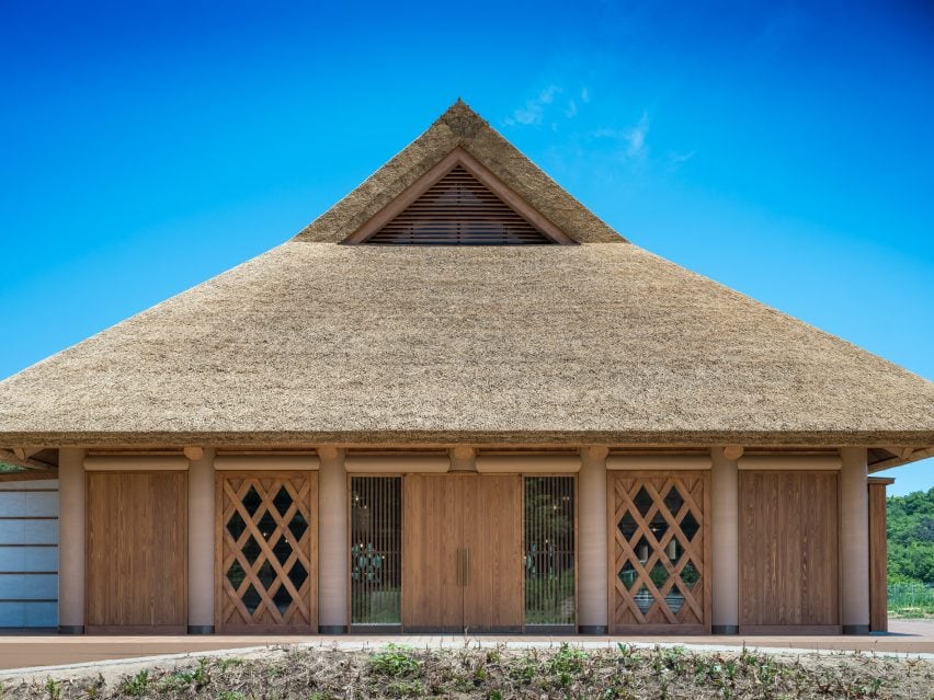 BIM建筑|坂茂设计茅草和纸板管农民餐厅