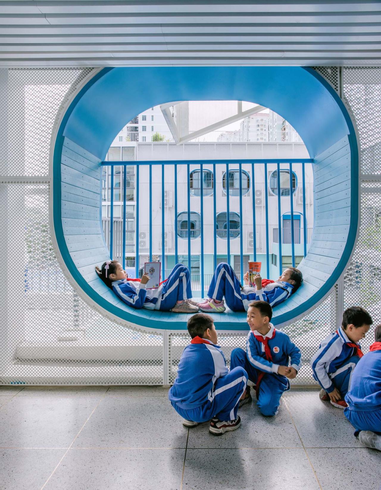 BIM建筑|学习层台—深圳福强小学 / 众建筑