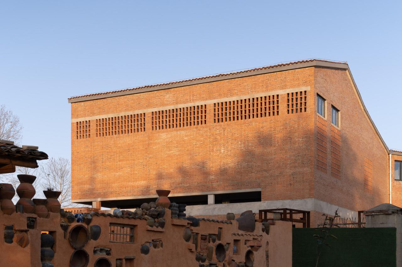 BIM建筑|安徽潜山痘姆龙窑及非遗客厅 / 灰空间建筑事务所