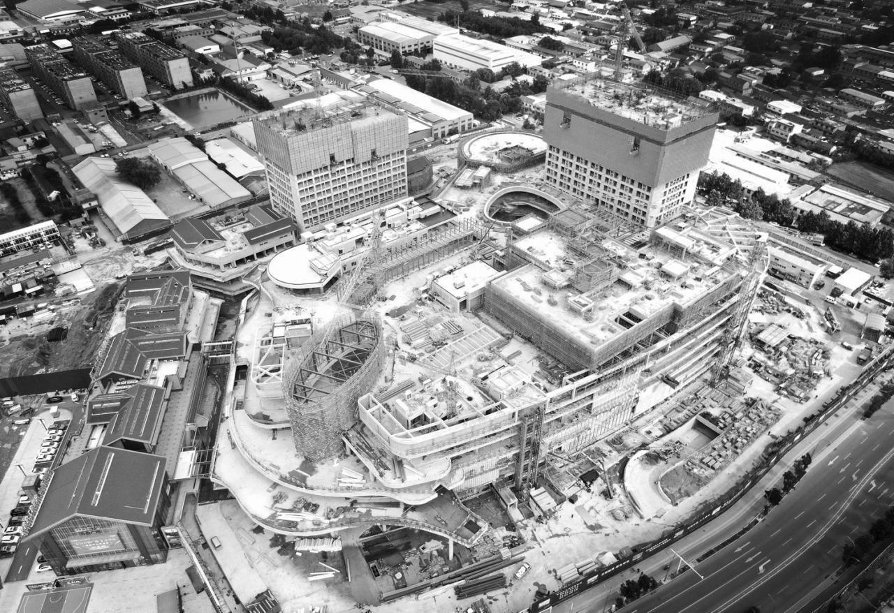 BIM建筑|山水之城·泰汶城市广场 / 简和建筑