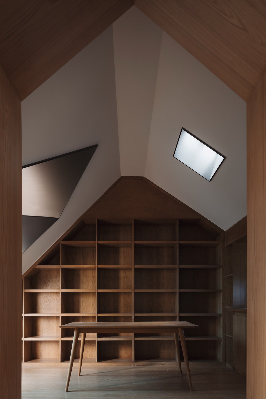 BIM建筑|微光之宅 / Wutopia Lab