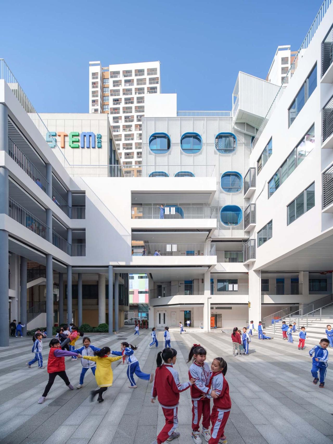 BIM建筑|学习层台—深圳福强小学 / 众建筑