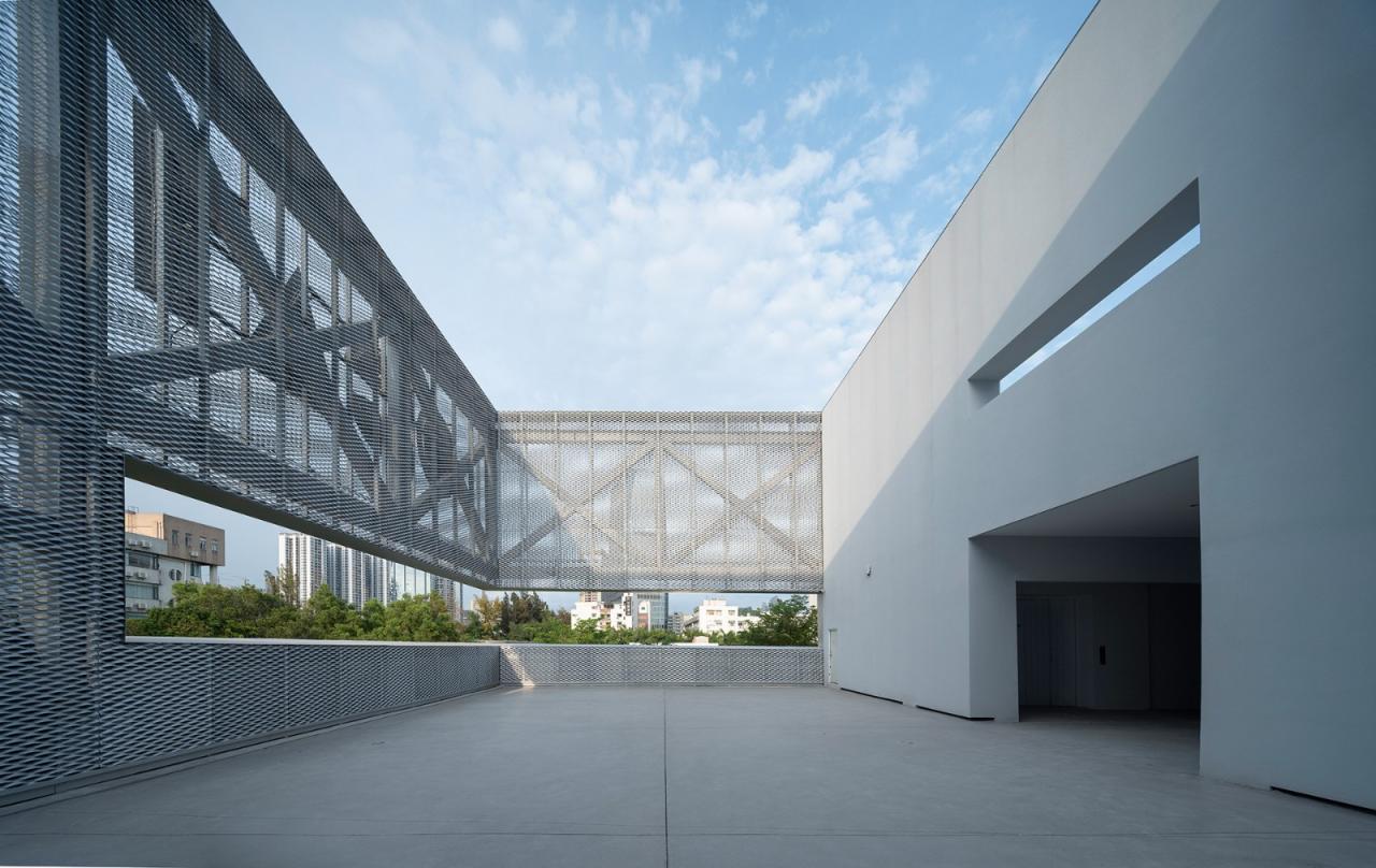 BIM建筑|掀开“白盒子”的美术馆：OCT当代艺术中心-B10馆 / URBANUS都市实践